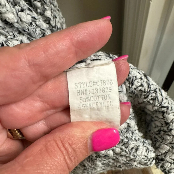 Altar'd State Long Sleeve Open Front Cardigan Sweater With Pockets. Size L - Picture 4 of 7